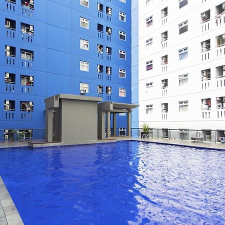 Reddoorz Apartment @ Green Pramuka Jakarta Exterior photo