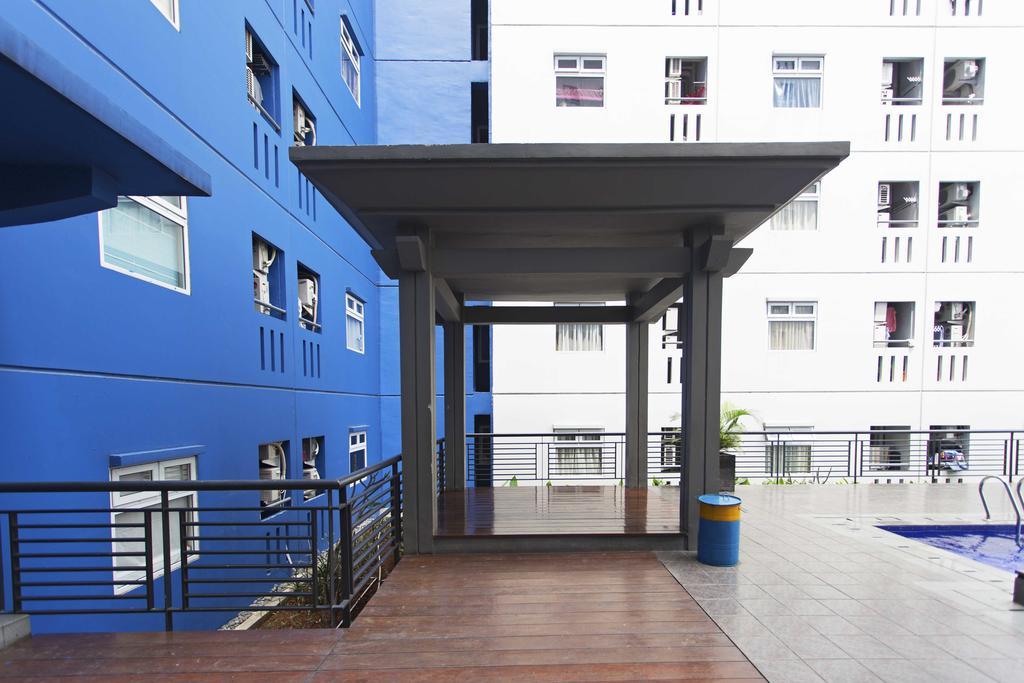 Reddoorz Apartment @ Green Pramuka Jakarta Exterior photo